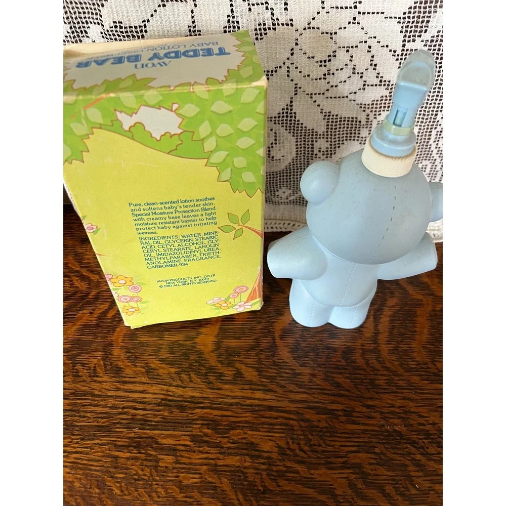 VTG 1981 Avon Teddy Bear Baby Lotion Dispenser Blue PARTIAL 10 oz Original Box
